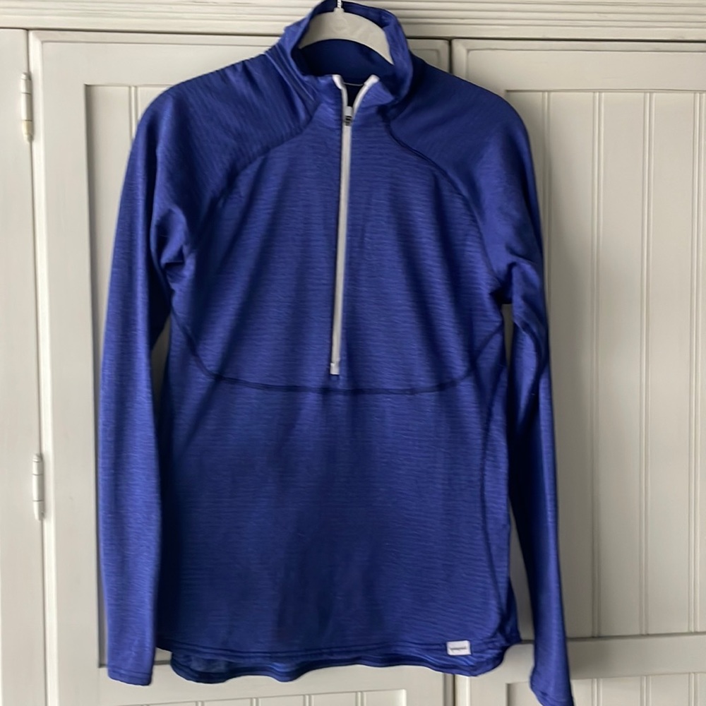 Patagonia long sleeve quarter zip shirt. Size Medium